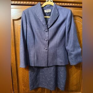New Kasper Petite Skirt Suit